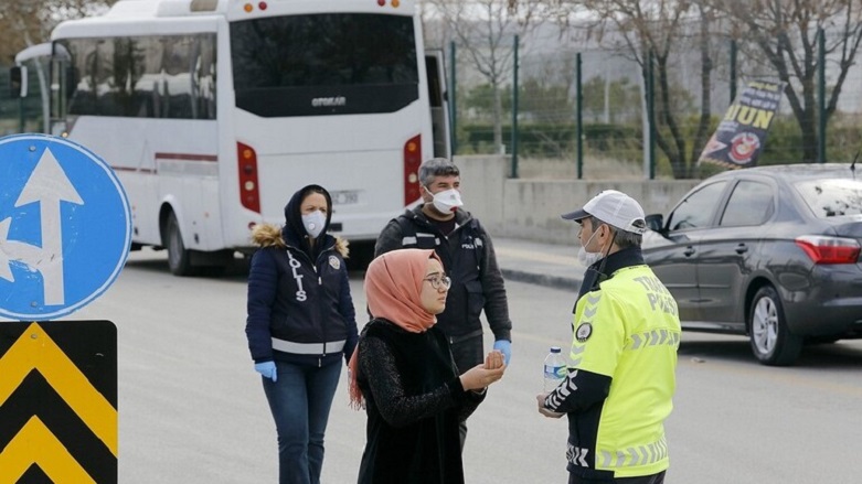 ٤٠٢ نفر در ترکیه به اتهام نشر "مطالب بی‌اساس" دستگیر شدند
